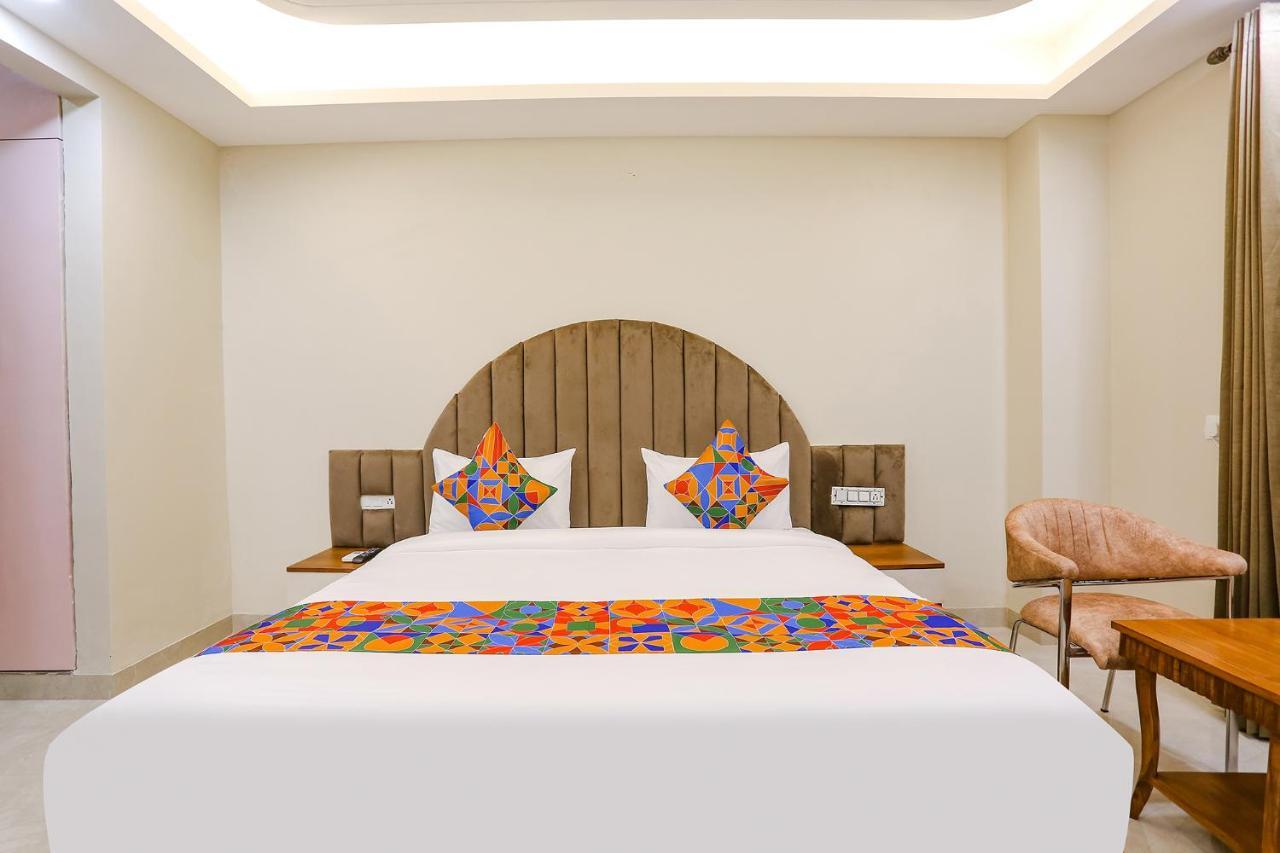 Fabhotel Raahi Retreat Gurgaon Esterno foto