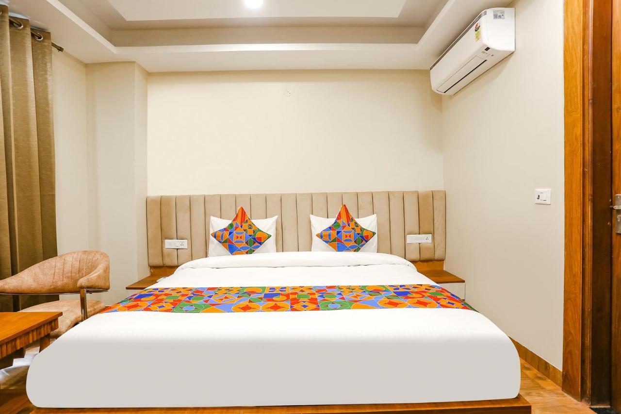 Fabhotel Raahi Retreat Gurgaon Esterno foto
